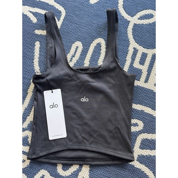 Tops - NEW Alo Yoga Softsculpt Precision Tank Top Size S - Black
